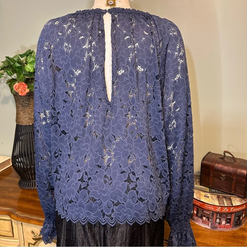 Free People Navy Blue Floral Lace Elastic Sleeve Blouse